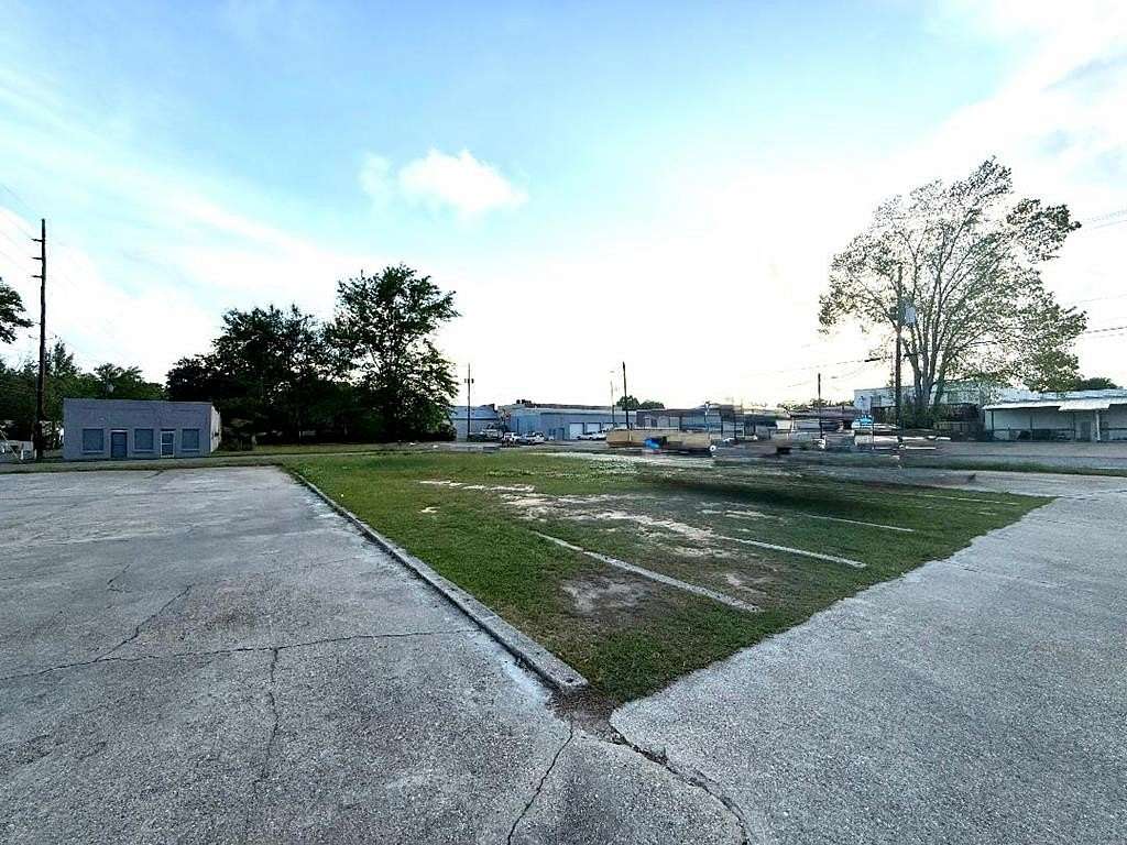 0.42 Acres of Commercial Land for Sale in Picayune, Mississippi