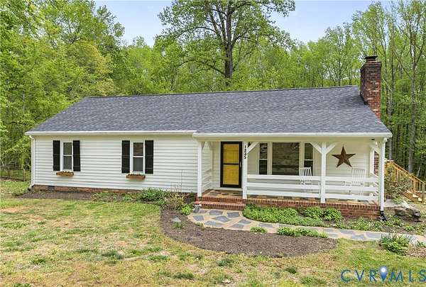 2.62 Acres of Land with Home for Sale in Crozier, Virginia