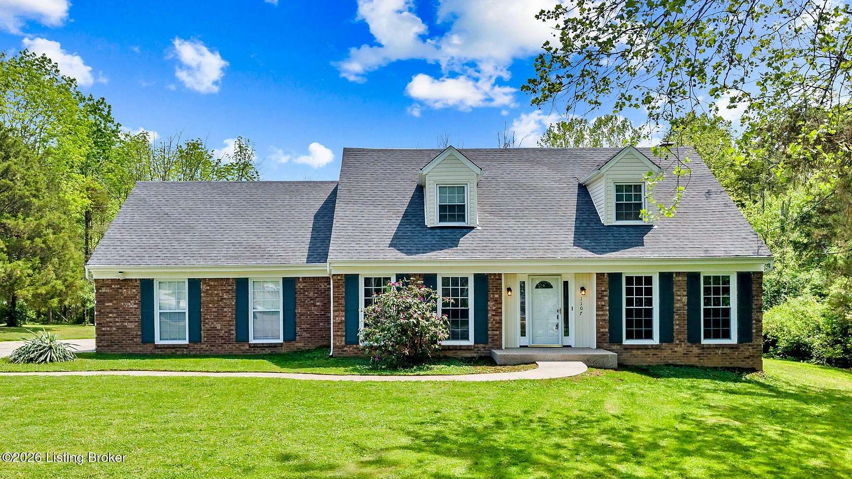 1.53 Acres of Land with Home for Sale in Louisville, Kentucky