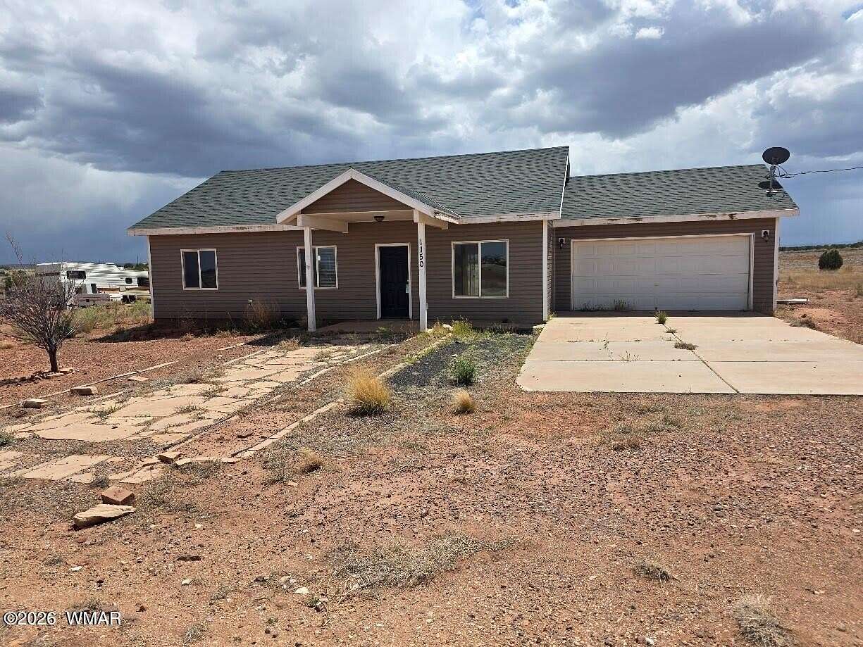 2.5 Acres of Land with Home for Sale in St. Johns, Arizona