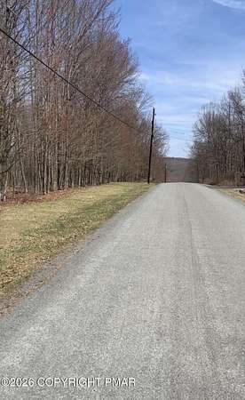 6 Acres of Residential Land for Sale in Hawley, Pennsylvania