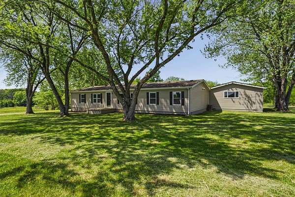 18 Acres of Recreational Land with Home for Sale in Bowling Green, Kentucky