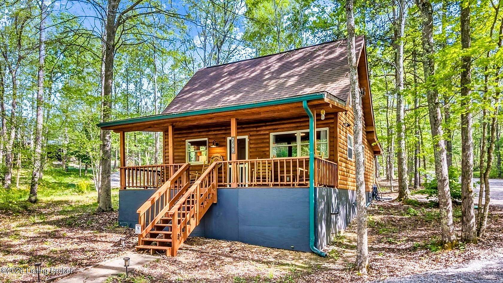 4.3 Acres of Land with Home for Sale in Bee Spring, Kentucky