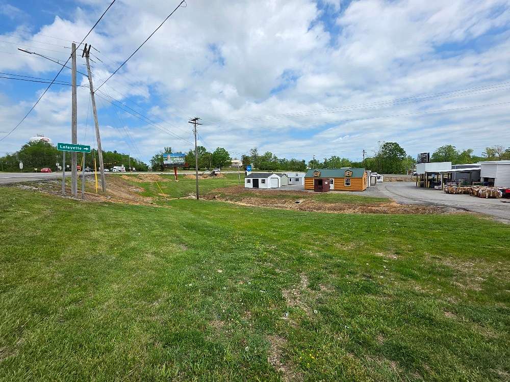 0.75 Acres of Commercial Land for Sale in Westmoreland, Tennessee