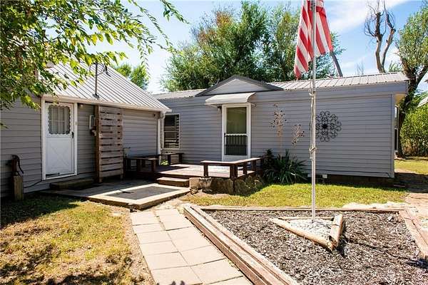 2 Acres of Land with Home for Sale in Iola, Kansas