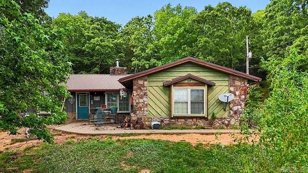 1.5 Acres of Land with Home for Sale in Vilonia, Arkansas