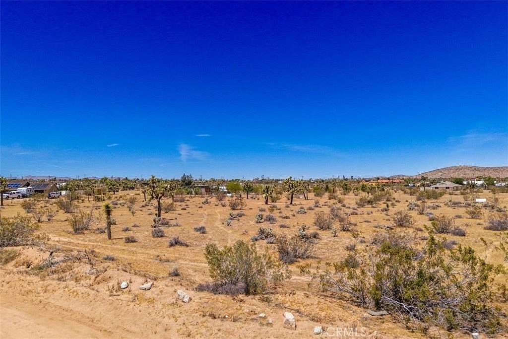 2.5 Acres of Residential Land for Sale in Yucca Valley, California