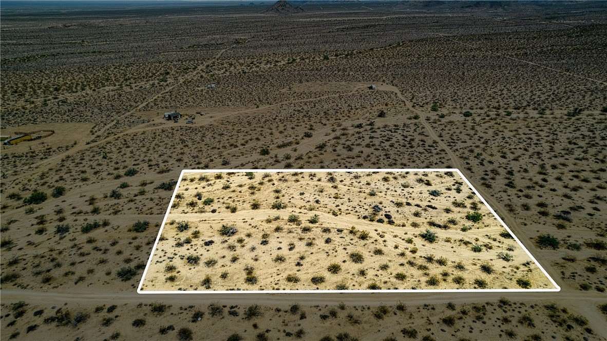 2.2 Acres of Residential Land for Sale in Yucca, Arizona