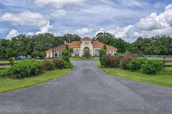 10.9 Acres of Land with Home for Sale in Ocala, Florida