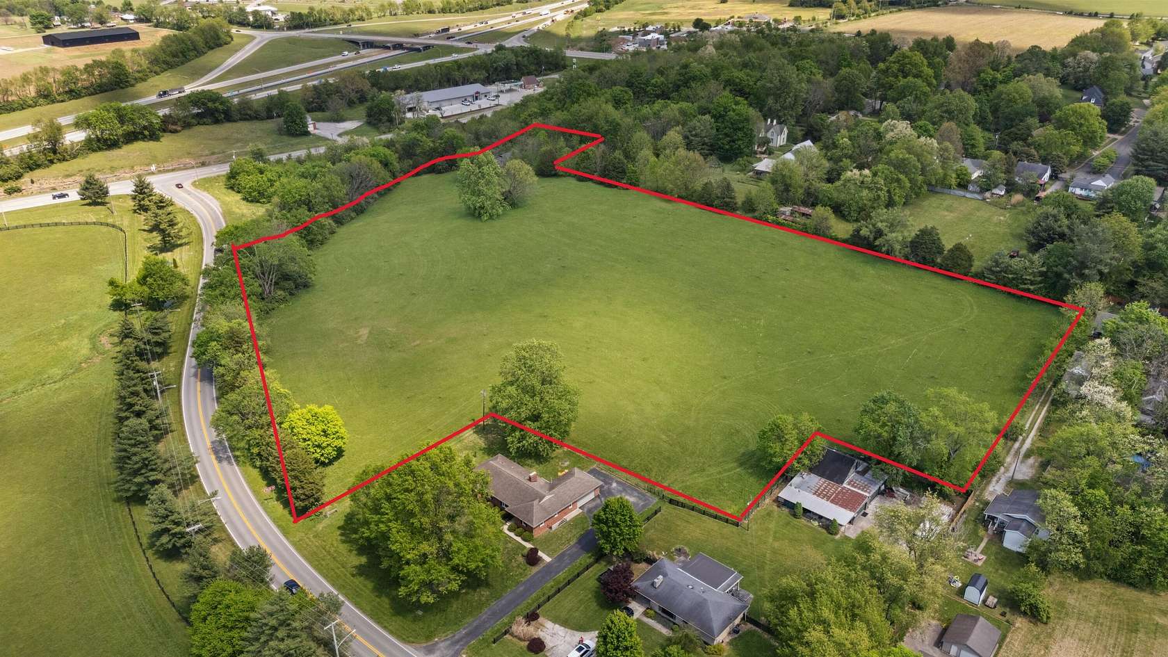 8 Acres of Residential Land for Sale in Midway, Kentucky