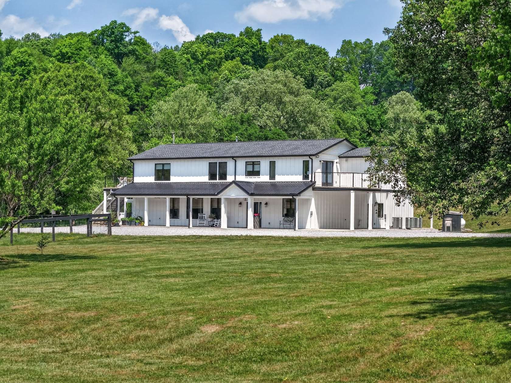 105 Acres of Land with Home for Sale in Pulaski, Tennessee