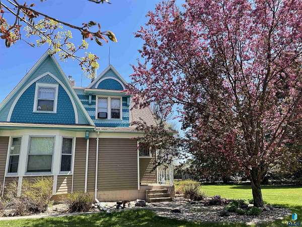 8.76 Acres of Land with Home for Sale in De Smet, South Dakota