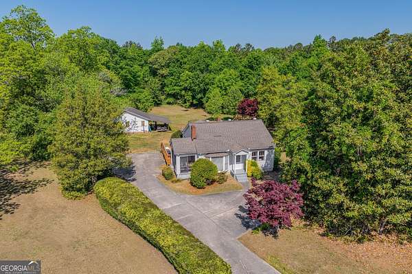 2.7 Acres of Land with Home for Sale in Toccoa, Georgia