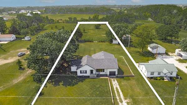 2 Acres of Land with Home for Sale in Arkansas City, Kansas