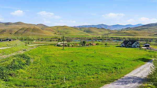 2.34 Acres of Residential Land for Sale in Horseshoe Bend, Idaho