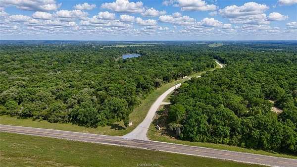 5.5 Acres of Residential Land for Sale in Franklin, Texas