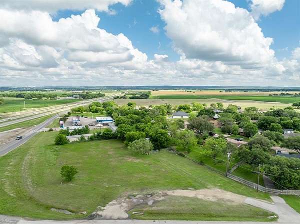0.95 Acres of Land for Sale in Woodway, Texas
