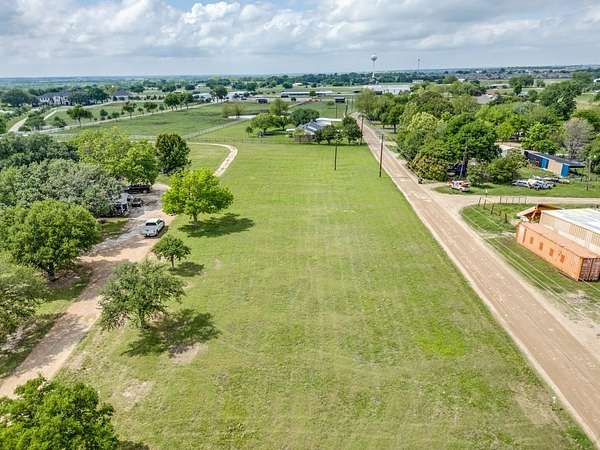1 Acre of Residential Land for Sale in Crandall, Texas