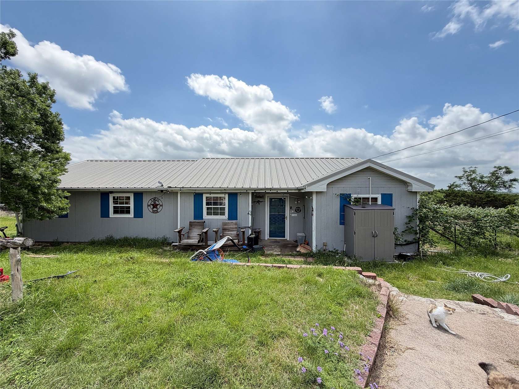 2.7 Acres of Land with Home for Sale in Gatesville, Texas