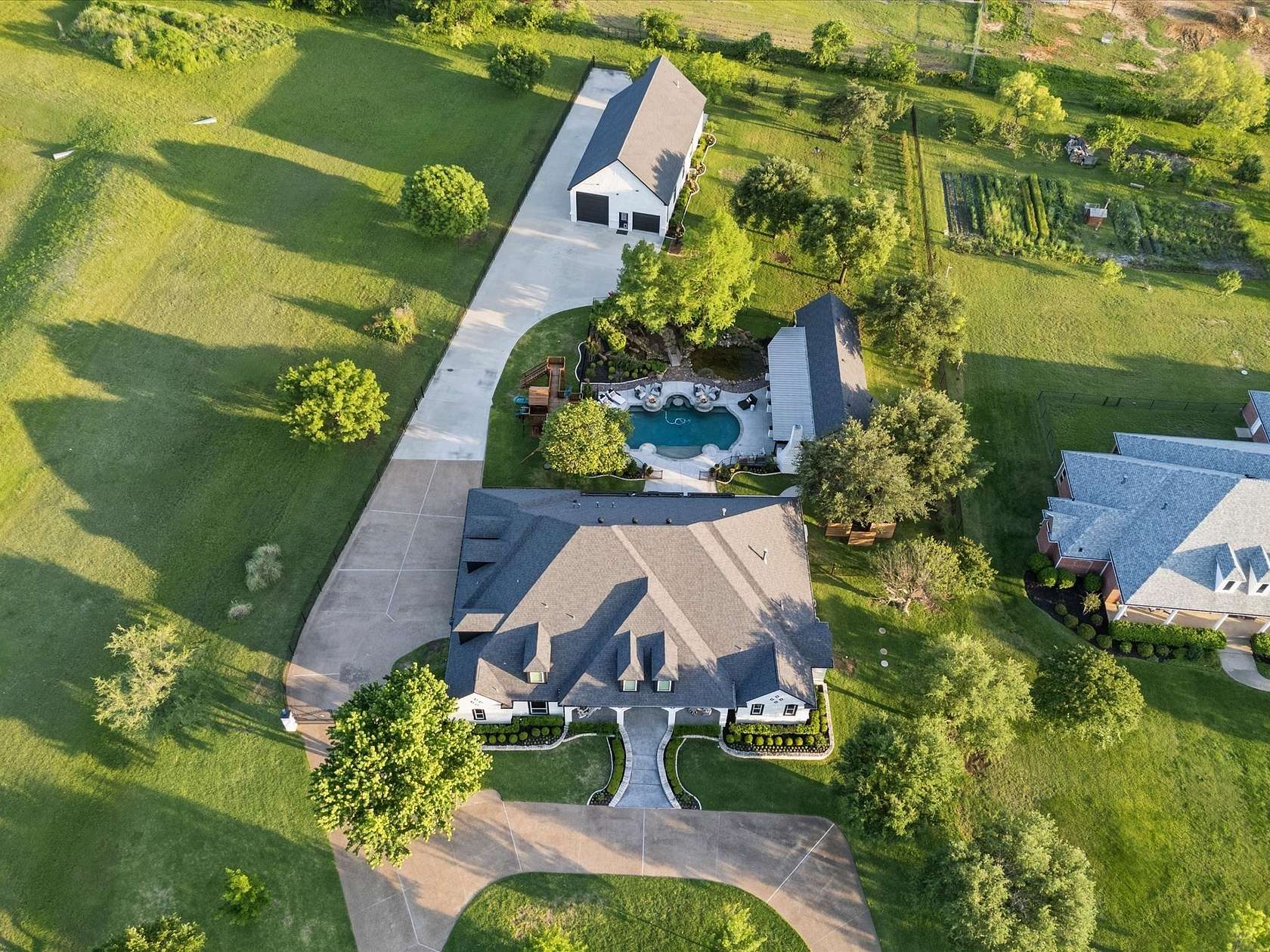 1.59 Acres of Land with Home for Sale in Aurora, Texas