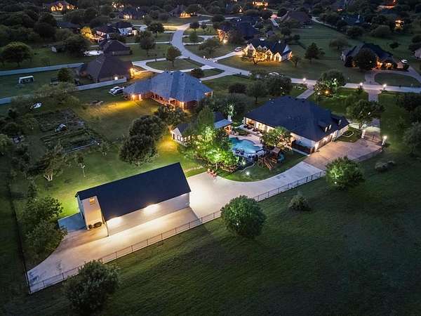 1.59 Acres of Land with Home for Sale in Aurora, Texas