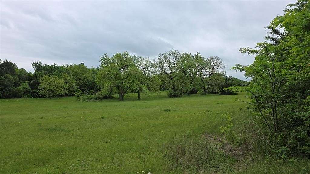 65.6 Acres of Agricultural Land for Sale in Celeste, Texas