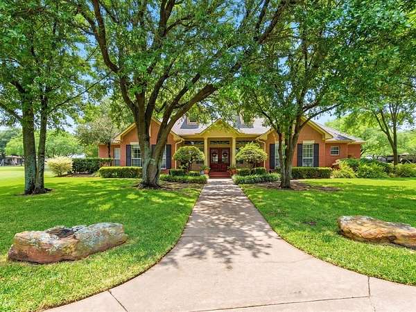 3.49 Acres of Land with Home for Sale in Palmer, Texas