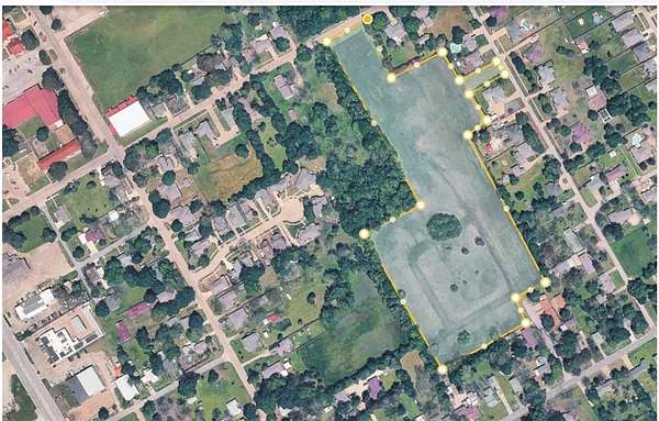 11.7 Acres of Land for Sale in Ennis, Texas