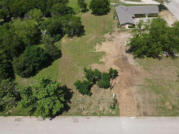 0.31 Acres of Residential Land for Sale in Gainesville, Texas