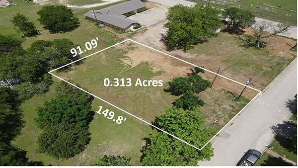 0.31 Acres of Residential Land for Sale in Gainesville, Texas