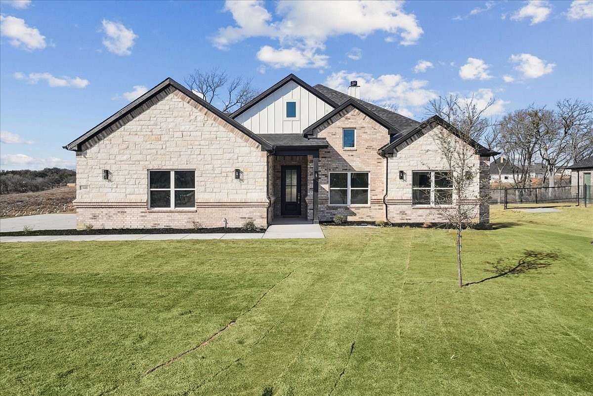 2 Acres of Land with Home for Sale in Azle, Texas