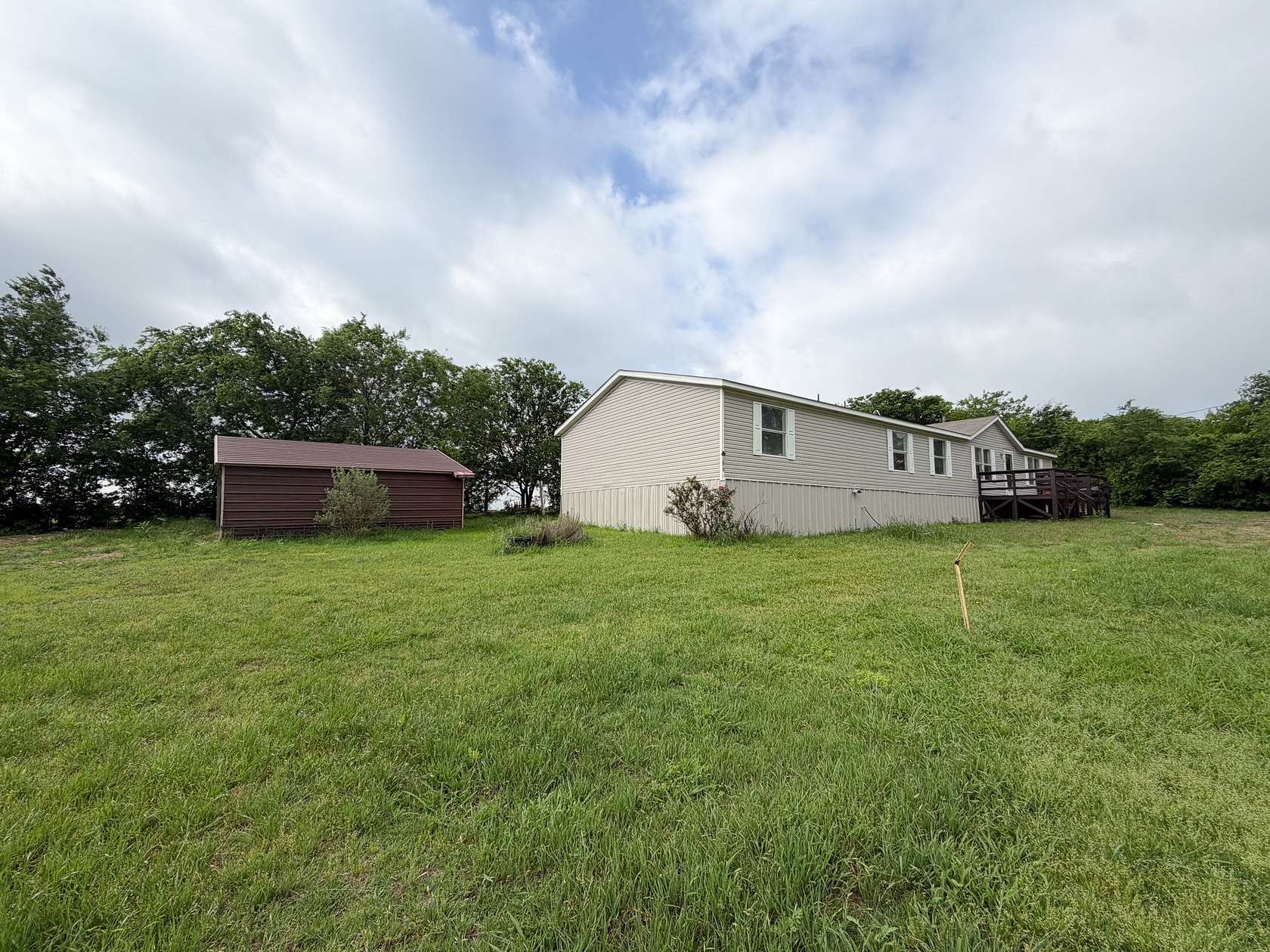 2.25 Acres of Land with Home for Lease in Milford, Texas
