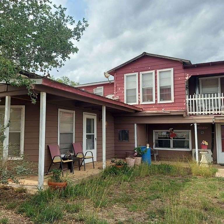 5.18 Acres of Land with Home for Sale in Pleasanton, Texas