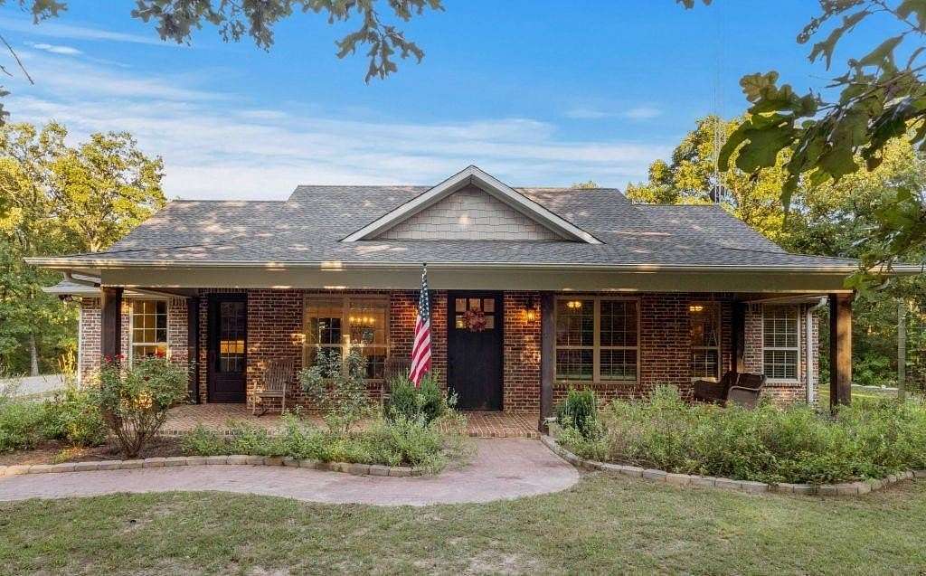 22 Acres of Agricultural Land with Home for Sale in Fruitvale, Texas