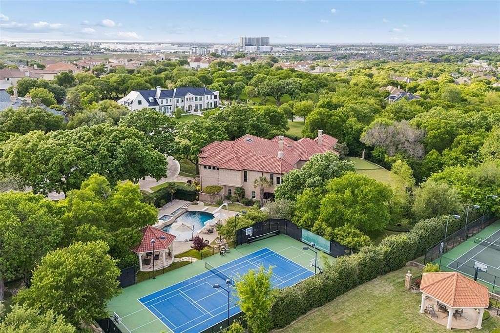 2.21 Acres of Land with Home for Sale in Plano, Texas