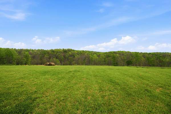 1 Acre of Residential Land for Sale in Red Boiling Springs, Tennessee