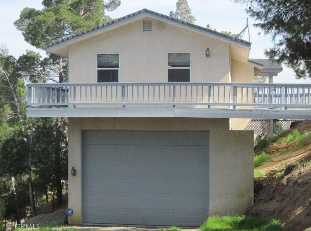 3 Acres of Land with Home for Sale in Mountain Mesa, California