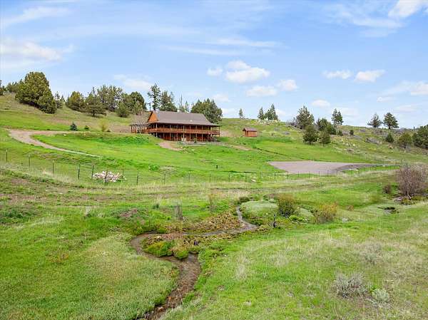 161 Acres of Recreational Land for Sale in Baker City, Oregon