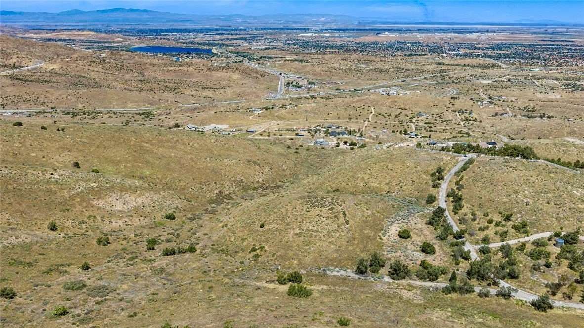 5 Acres of Land for Sale in Palmdale, California