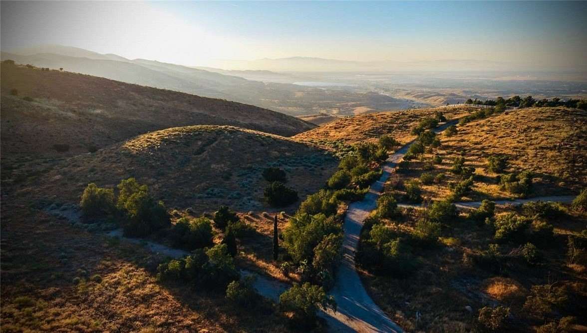 5 Acres of Land for Sale in Palmdale, California