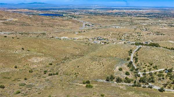 5 Acres of Land for Sale in Palmdale, California