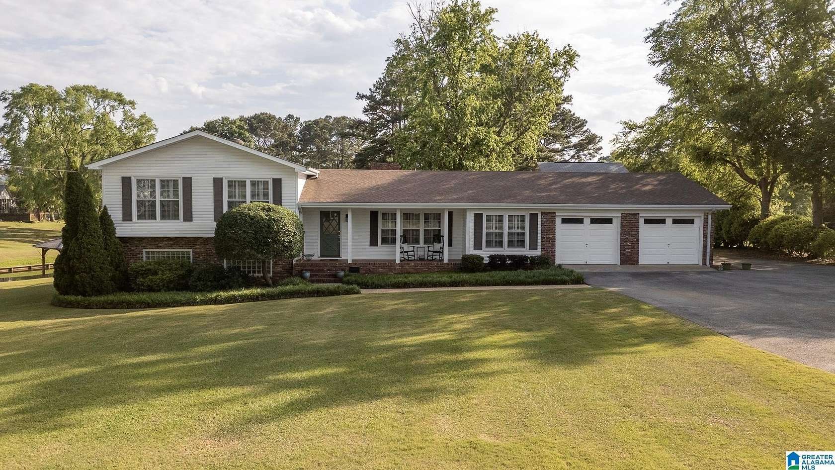 1.2 Acres of Land with Home for Sale in Pell City, Alabama