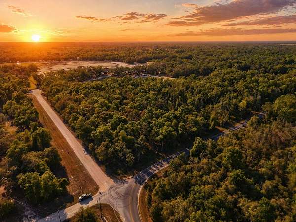 4.86 Acres of Recreational Land for Sale in Old Town, Florida