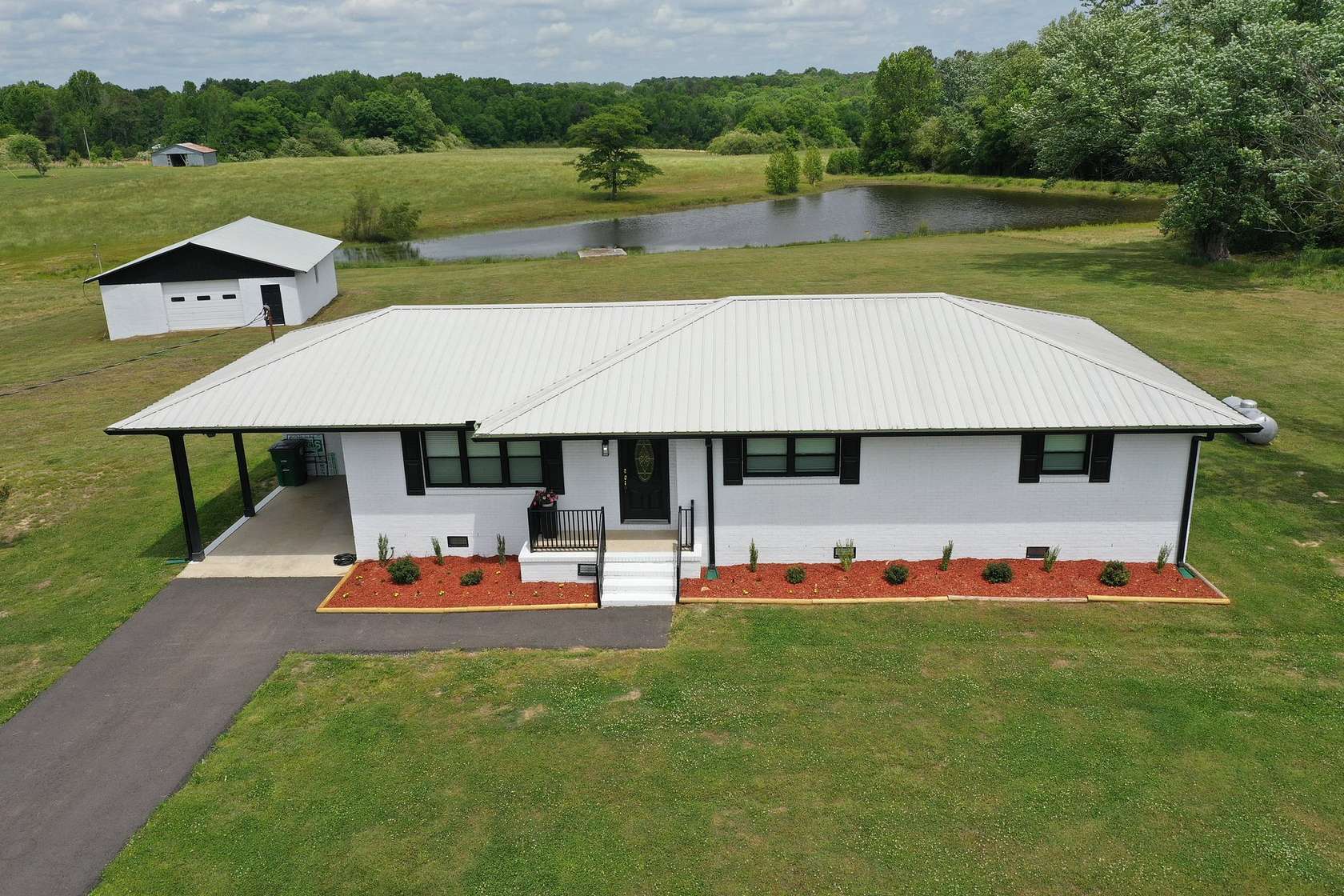 54.2 Acres of Land with Home for Sale in Baileyton, Alabama