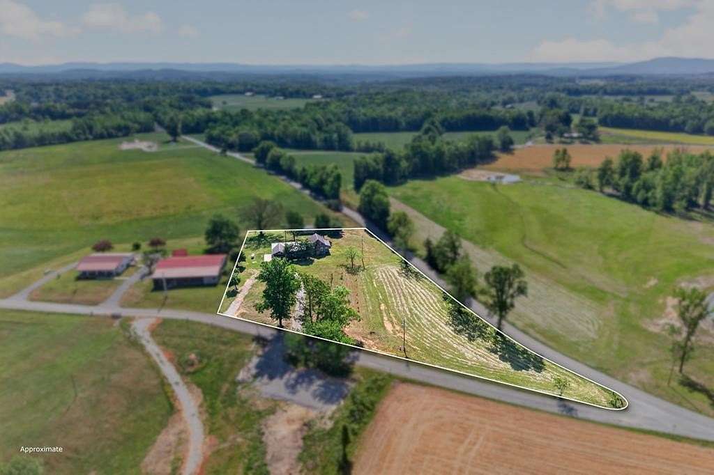 1.73 Acres of Land with Home for Sale in Monroe, Tennessee