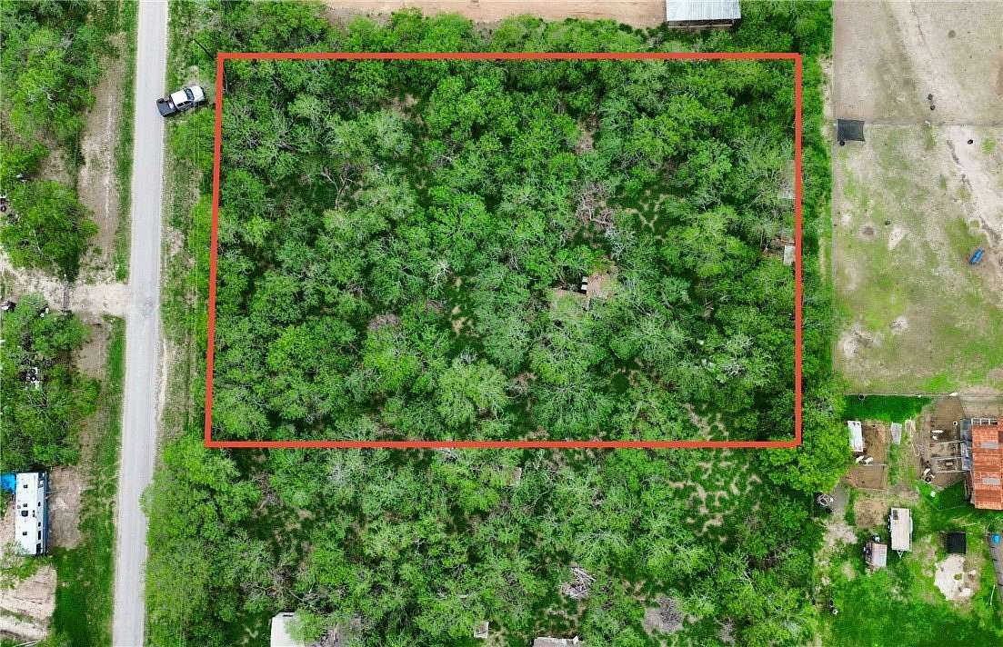 1 Acre of Residential Land for Sale in Kingsville, Texas