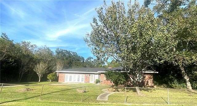 1.83 Acres of Land with Home for Sale in New Orleans, Louisiana