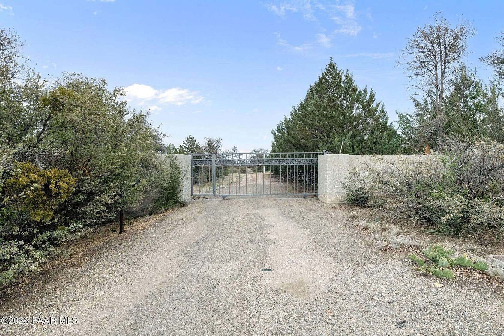 18.3 Acres of Land with Home for Sale in Prescott, Arizona