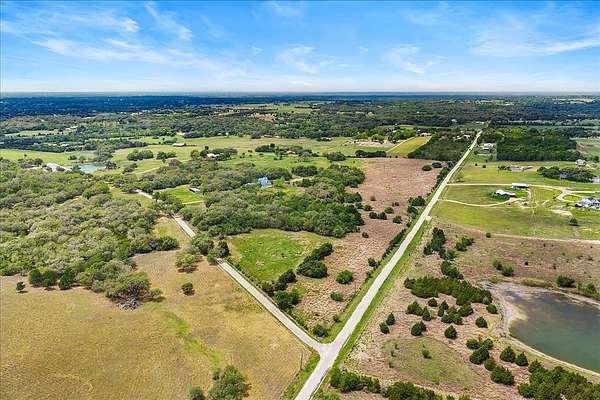 41.7 Acres of Land for Sale in La Grange, Texas