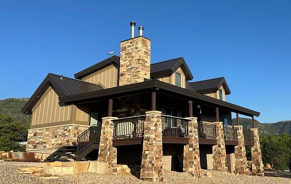 3 Acres of Land with Home for Sale in Mount Pleasant, Utah